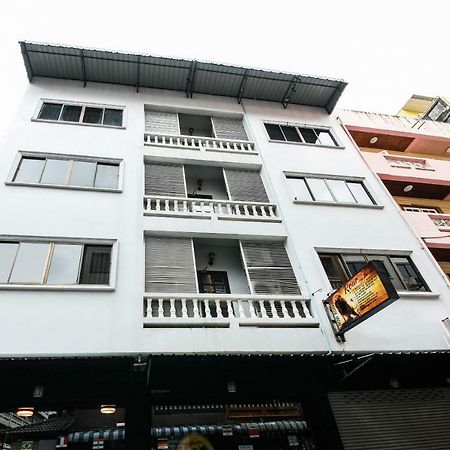 Oyo 244 Roar Inn Patong Εξωτερικό φωτογραφία