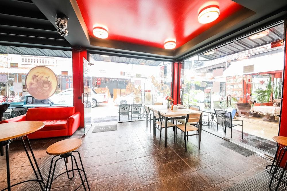 Oyo 244 Roar Inn Patong Εξωτερικό φωτογραφία