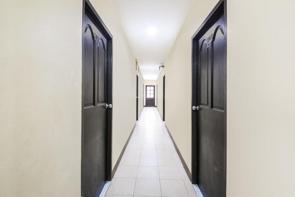 Oyo 244 Roar Inn Patong Εξωτερικό φωτογραφία