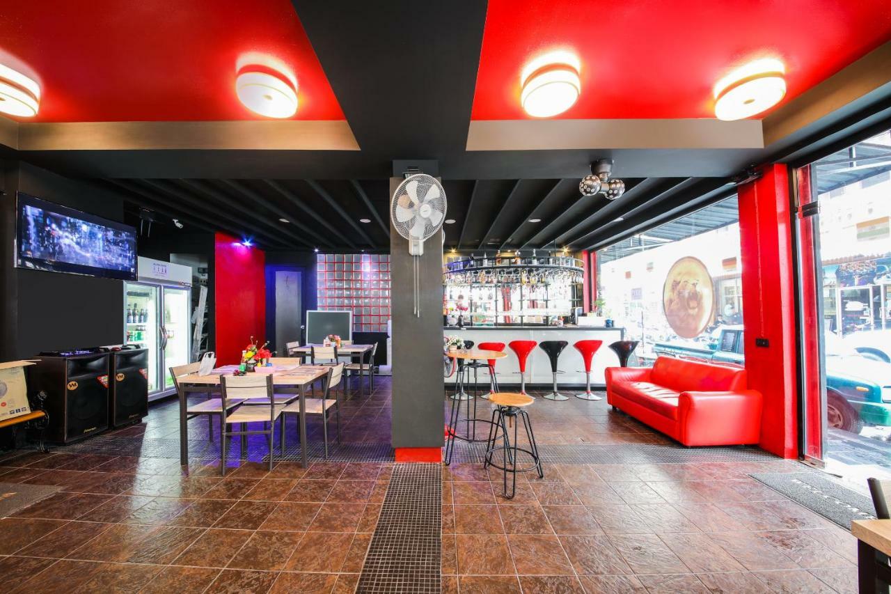 Oyo 244 Roar Inn Patong Εξωτερικό φωτογραφία
