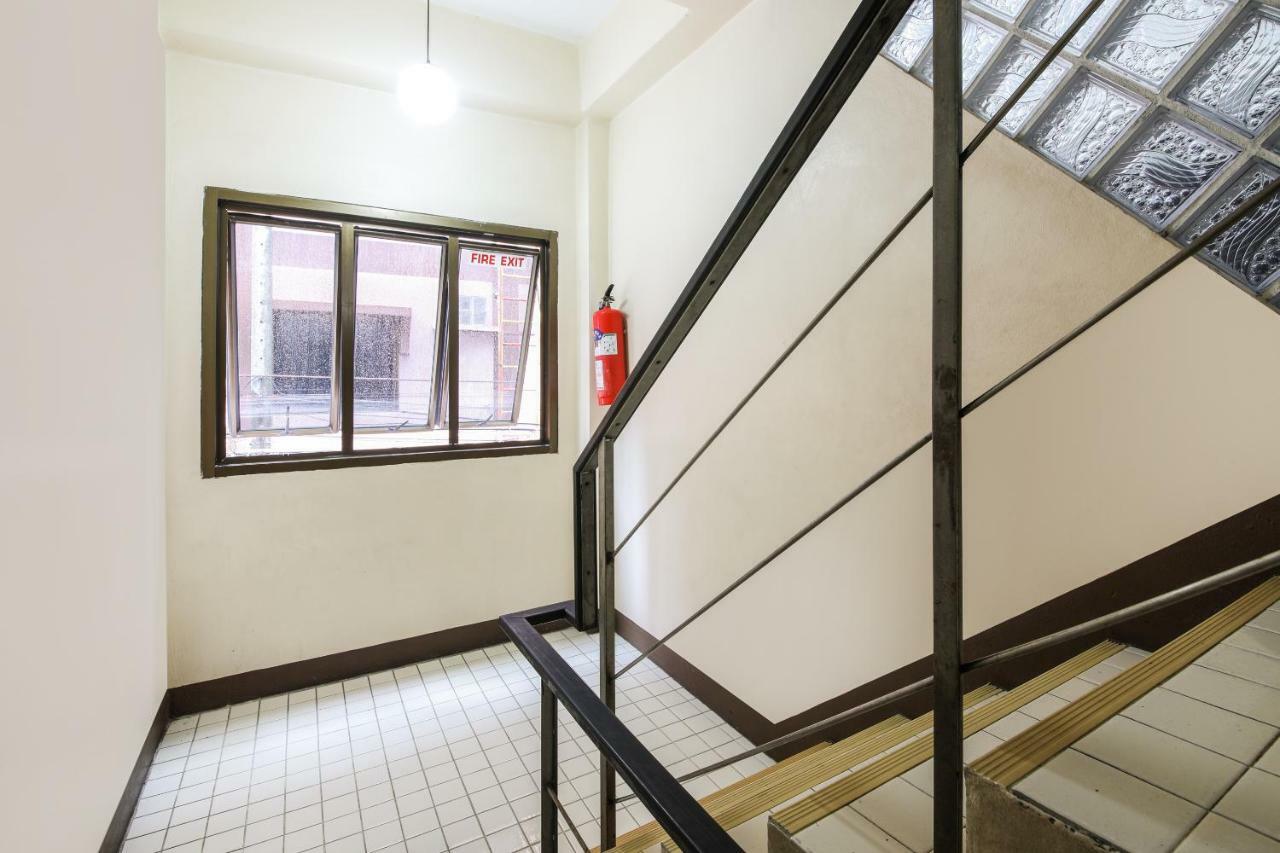 Oyo 244 Roar Inn Patong Εξωτερικό φωτογραφία